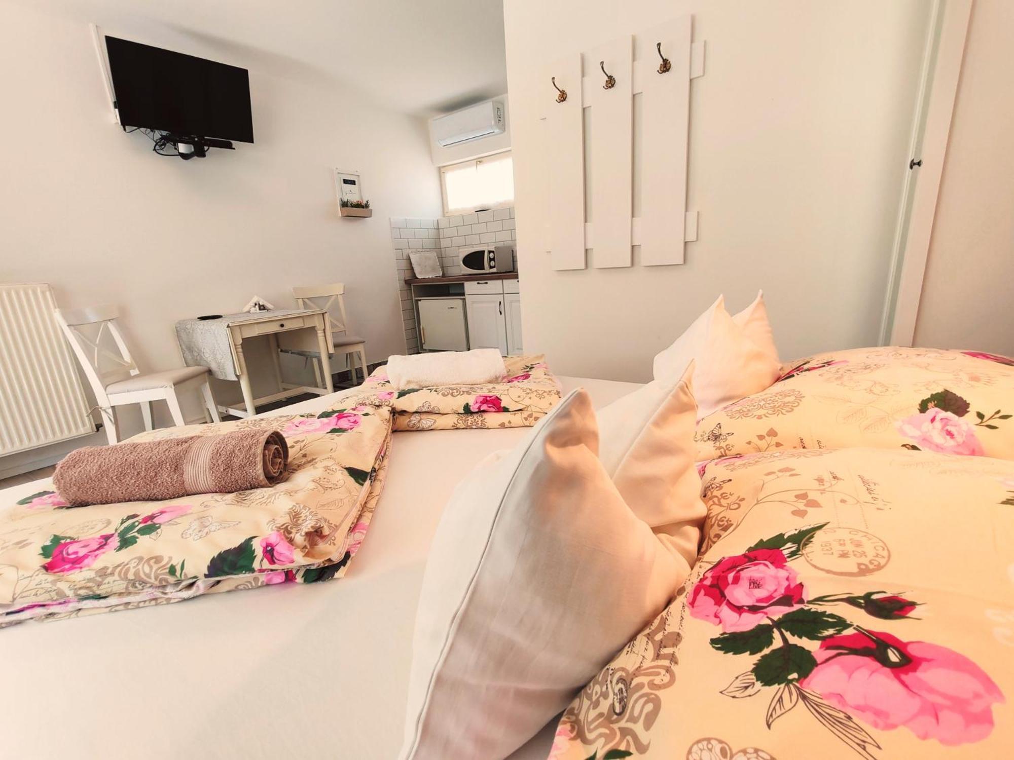 Elisoria Apartments Cserszegtomaj Extérieur photo